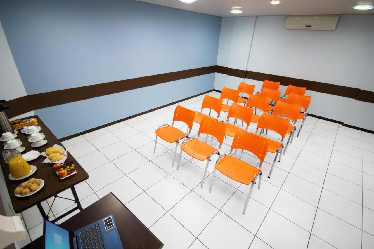 Hotel Dan Inn Sao Carlos By Nacional Inn Exterior photo